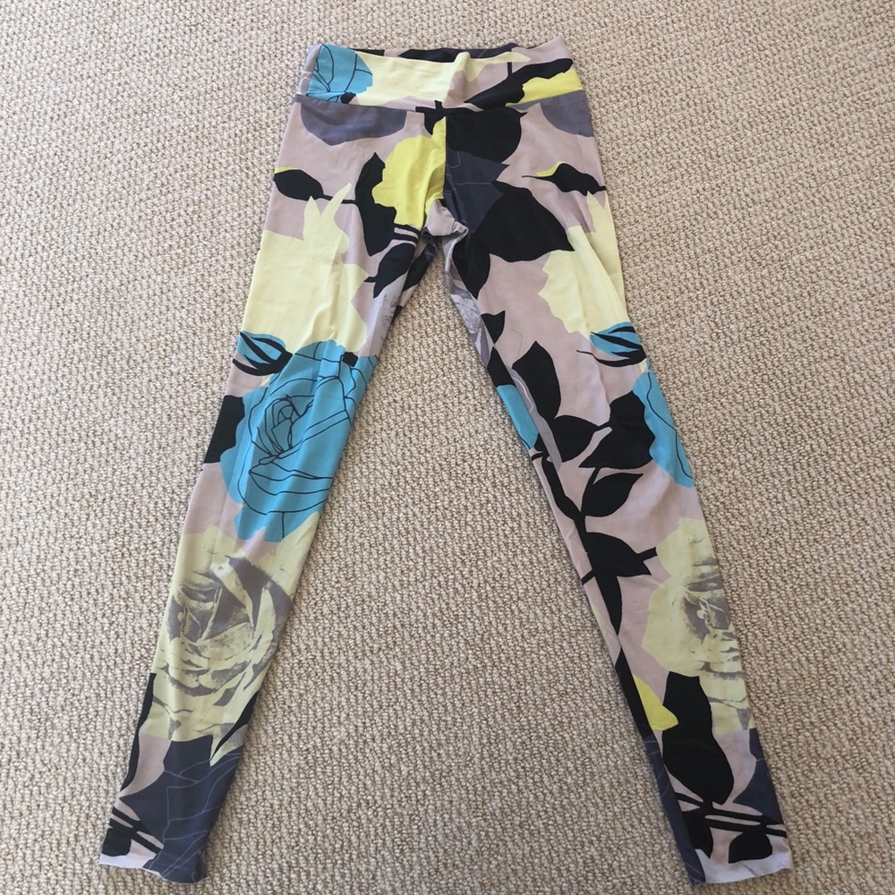 Jiva Roses Patterned Legging